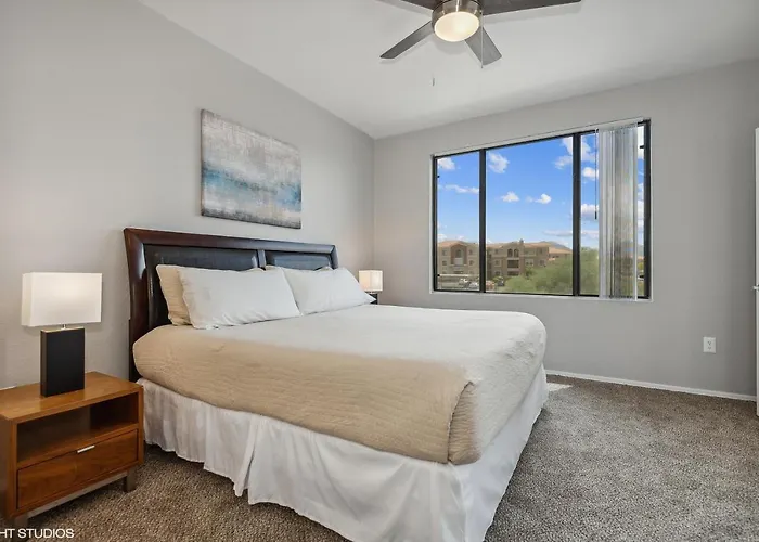 Apartment Ascent North Pool Gym Near Mayo And Quarter Scottsdale