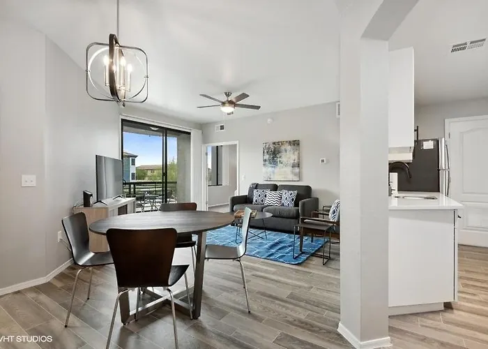 Apartment Ascent North Pool Gym Near Mayo And Quarter *