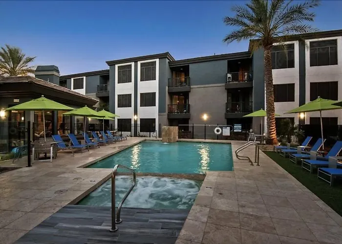 Apartment Ascent North Pool Gym Near Mayo And Quarter *